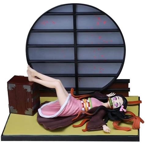 Modèle de personnage de figurine Kamado Nezuko Statue de figurine d