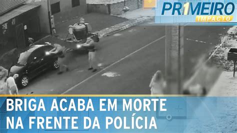 Homem é morto por vizinho enquanto PMs voltavam para viatura Primeiro