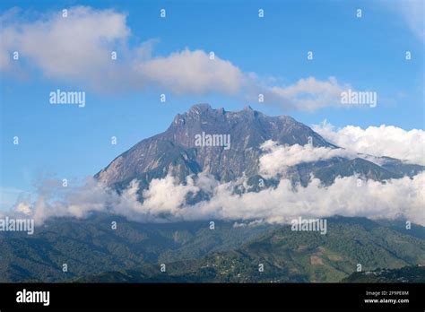 Vista Panor Mica Del Monte Kinabalu Emblem Tica Y La Monta A M S Alta