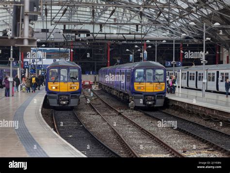 Northern Rail Class 319 Electric Multiple Unit Trains 319376 319377