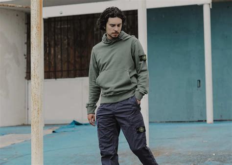 Стон Айленд: Символ Инноваций, Качества и Стиля в Мире Моды