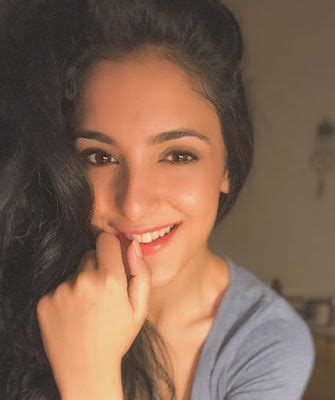 Kanikka Kapur Wiki Biography Dob Age Height Weight Affairs And