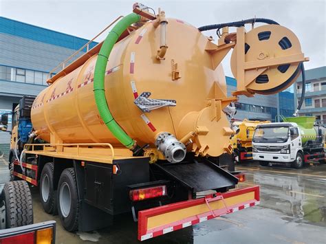 HOWO Heavy Duty 12 Wheels 15cbm Sewage Suction Jetting Truck China