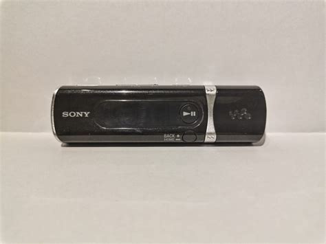 Sony Walkman NWD B105 Black 2 GB Digital Media Player For Sale