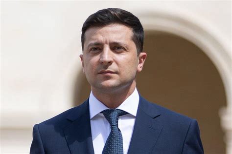 Зеленский записал обращение на российском и прокомментировал закрытие ...