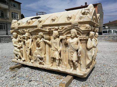 Ancient sarcophagus depicts Trojan War through intricate engravings ...