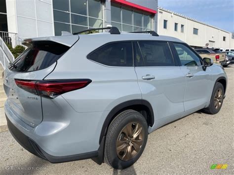 Moondust Toyota Highlander Hybrid Bronze Edition Awd Exterior