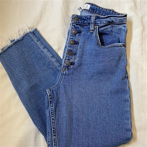 Abercrombie Fitch Curve Love Mom High Rise Jeans Depop