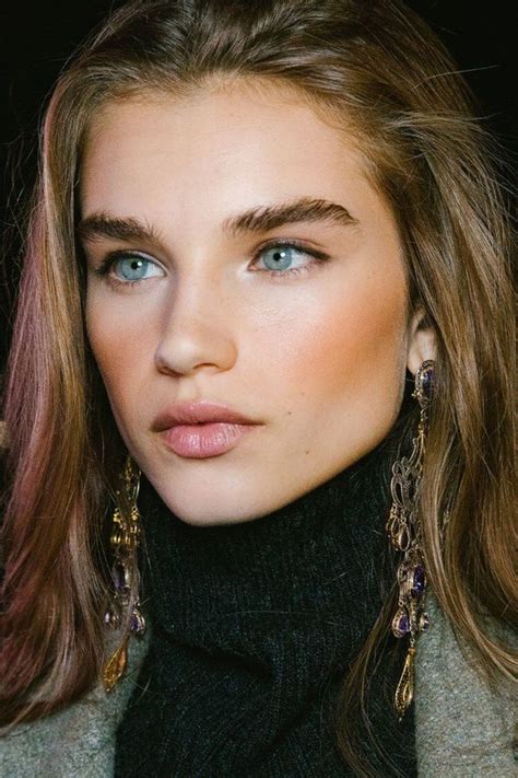 Spring 2019 Makeup Trends Τα ανοιξιατικα μακιγιαζ που θα δοκιμασουμε