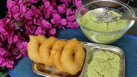 मेदु वड़ा उड़द दाल वड़ा Medu Vada South Indian Recipe Uddina