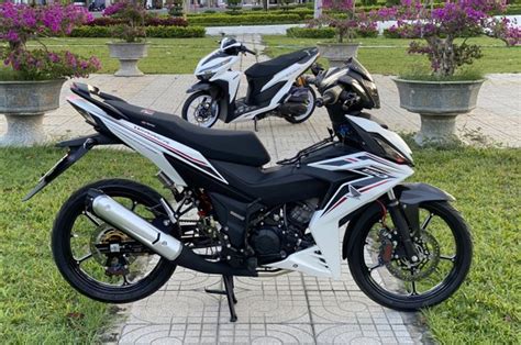 Si Hitam Putih Honda Supra Gtr Dengan Tongkrongan Sporty Gridoto