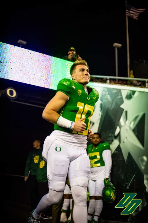 Oregon Football Why Dan Lanning Thinks Oregon QB Bo Nix Should Win The