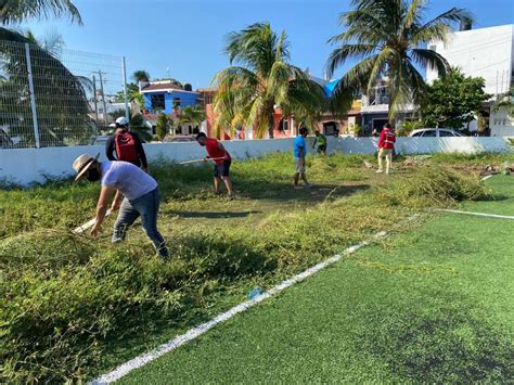 Inicia Limpieza De Espacios Deportivos En Isla Mujeres Canc N M O