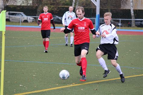 Hinrunde Auf Platz Beendet Strelitzer Fc Kassiert Zwei Weitere