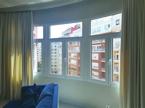 Ventana De Pvc Rehau Oscilobatiente Alto Aislamiento T Rmico Y Ac Stico