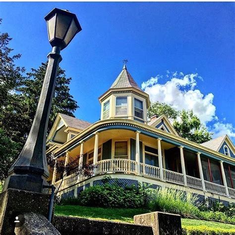 Are you an old house aficionado? #GetToGalena and tour our historic ...