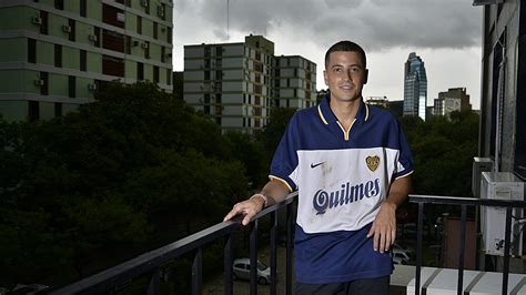 Un Arcón De Historias Y Camisetas De Boca A Pocas Cuadras De La