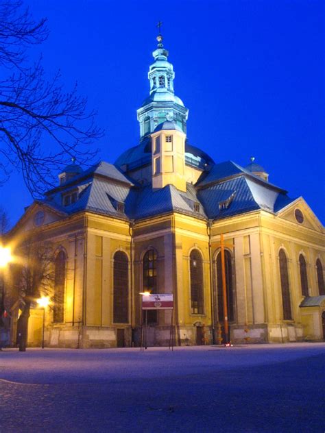 Еленя Гура
