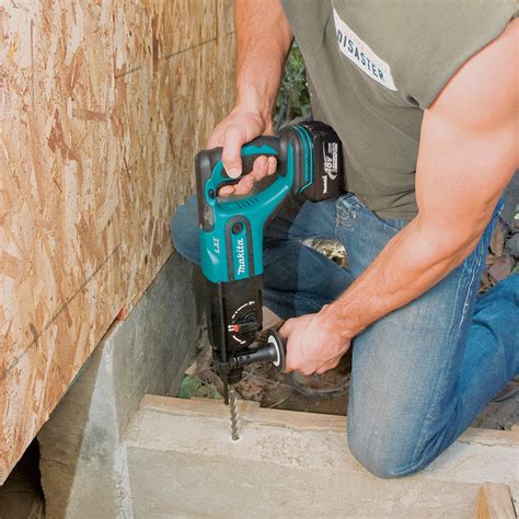 DHR202Z 18V Mobile 20mm SDS Plus Rotary Hammer Makita Australia