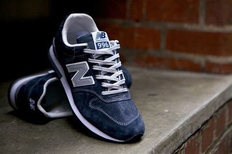 New Balance 996 Revlite (Navy & Beige) - Sneaker Freaker