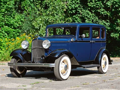 Ford Model B Deluxe Fordor Sedan 1932 Автомобили