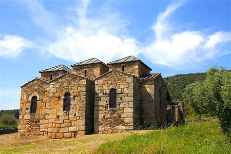 La Basílica de Santa Lucía del Trampal en Cáceres