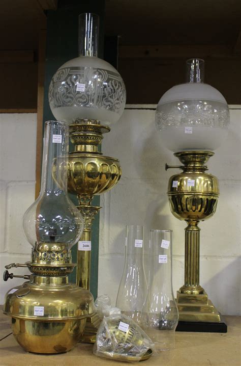 A Late 19th Century Brass Corinthian Column Table Oil Lamp Height