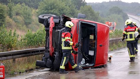 Aquaplaning Unfall Auf Der A Bei Chemnitz Ost Radio Chemnitz