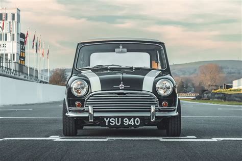 Cooper Car Company Launches 75th Anniversary Mini Cooper S Ndriromaric