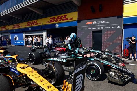 Fórmula 1 Vitória no GP da Bélgica atribuída a Hamilton após