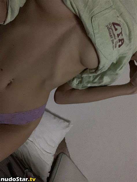 Antoinette Giani Cuccia Antoinettegiani Nude Onlyfans Photo