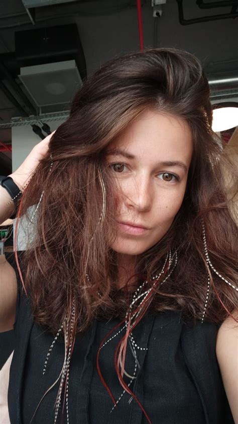 Плетение перышек в волосы. Добавь изюминку своему образу