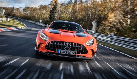 Oficial el Mercedes AMG GT Black Series bate el récord de Nürburgring