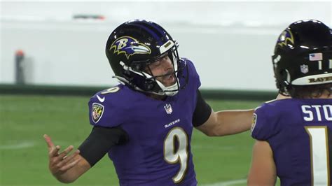 Justin Tucker Hits Routine Yard Field Goal Youtube