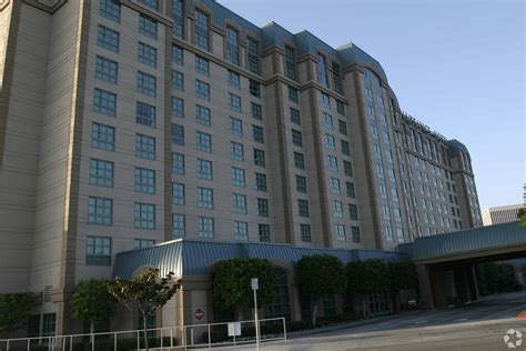 Hotel Near Los Angeles Airport Sold in Region’s Second-Largest Deal of 2020