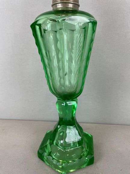 Victorian Etched Green Glass Oil Lamp Matthew Bullock Auctioneers