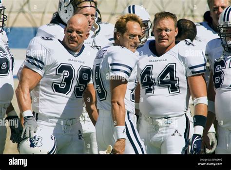 STEVE AUSTIN WILLIAM FICHTNER & BRIAN BOSWORTH THE LONGEST YARD Stock ...