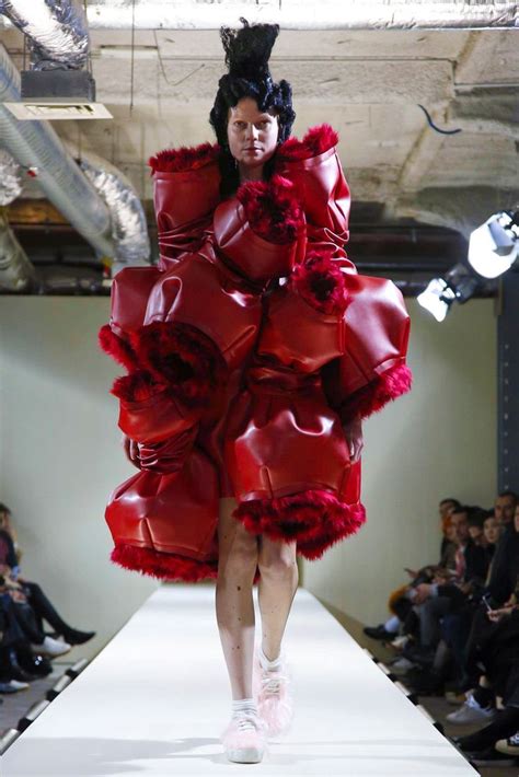 Comme Des Garçons Fall 2016 Rtw Published 2016 In 2024 Fashion Runway Show Fashion Ready