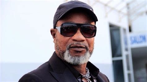 Koffi Olomide annonce le décès de Livre musicien de son groupe Mbote