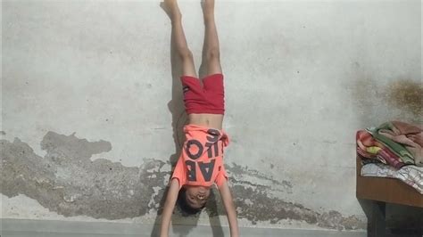 How To Do A Handstand Against The Wall Youtube