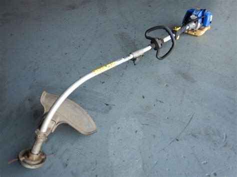 Victa TTB2226 AD Victa Tornado 2 Stroke Whipper Snipper Auction (0018-8015708) | Grays Australia