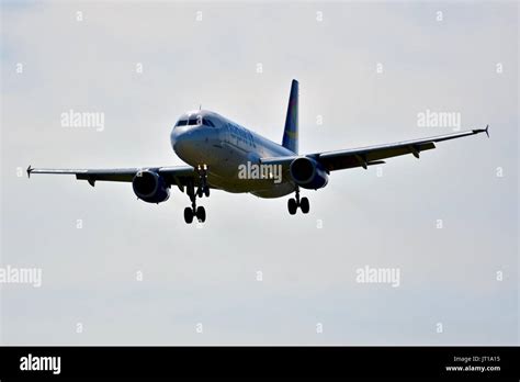 Spirit Airlines Commercial Jet Stock Photo Alamy