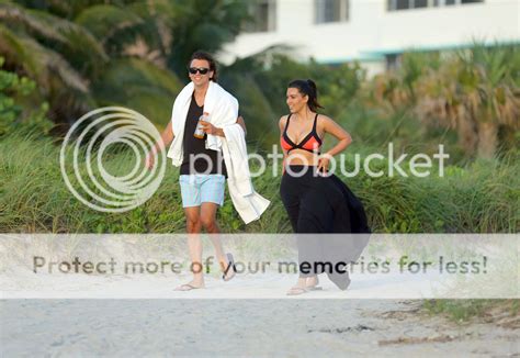 Celebrity Paparazzi Bikini Kim Kardashian Miami Beach July 21 2012