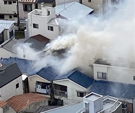 災害火災画像速報ニュース2 On Twitter 【火事情報まとめ】東京都墨田区京島1丁目 京成押上線 京成曳舟駅付近 建物から煙あがる