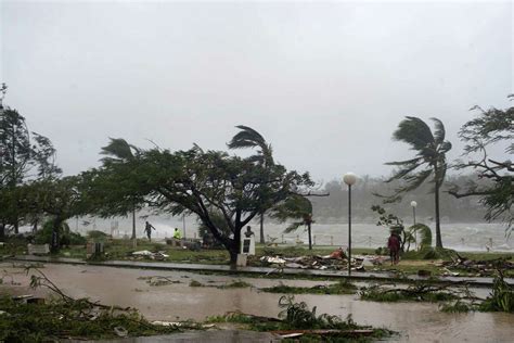 Photos Incredible Destruction From Cyclone Pam In Vanuatu