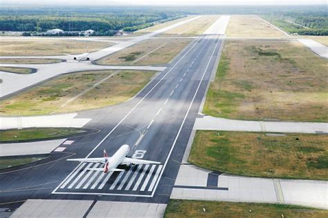 Why Frankfurt S Runway 18 Is Only Used For Takeoffs In One Direction