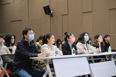 百越大讲堂第四讲：唯品会全国海淘运营总部负责人李盼应邀开讲 广州应用科技学院