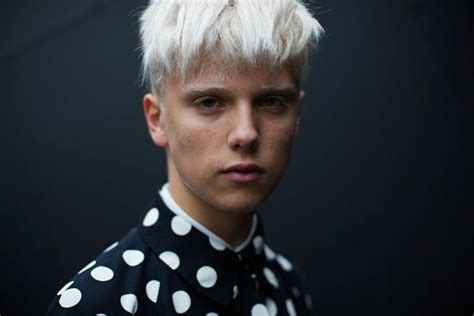 On The Street Somerset House London Trendy Hairstyles