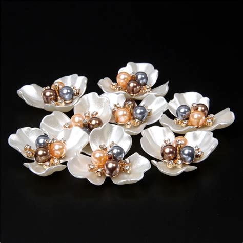 36x40mm Three Petals Shell Flowers White Shell Mother Of Pearl Pendants