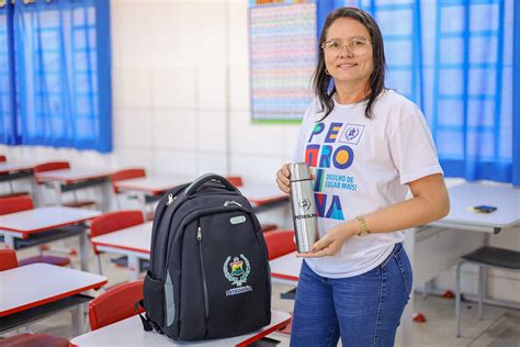 Dia Do Professor Prefeitura De Petrolina Ressalta Import Ncia Dos Mais